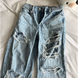 American eagle size 000 baggy light wash jeans